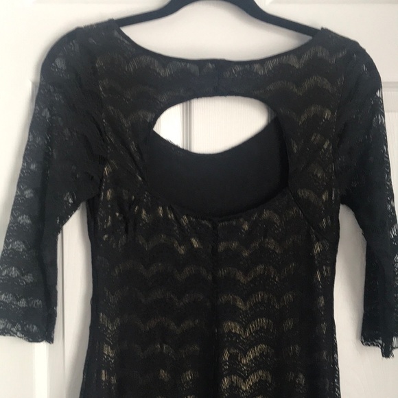 Dress - Picture 4 of 4